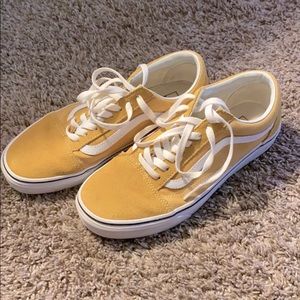 YELLOW OLD SKOOL VANS